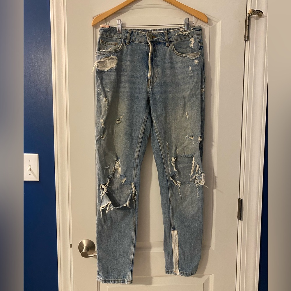 DENIM EDIT: Zara High-Waist Mom-Fit Jeans: Features unique fabric detailing!